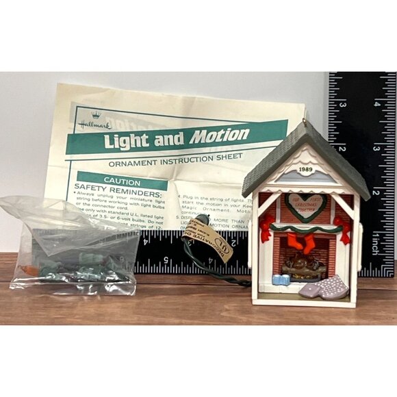 Hallmark MAGIC 1989 Our First Christmas Together Ornament Flickering QLX342U - Picture 5 of 10